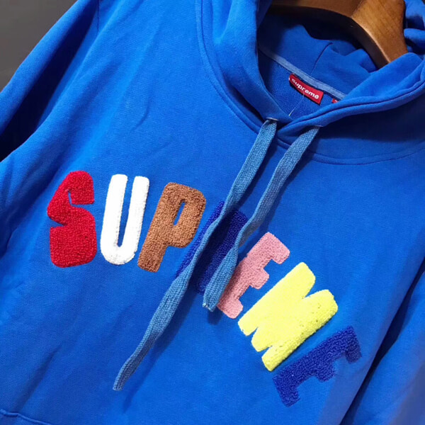 シュプリーム×ルイヴィトン シュプリーム×ルイ・ヴィトンスーパーコピー  2017年新作 Sweatshirt Hooded 限定 コラボ フード付き ヴィンテージ